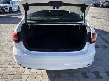 Volkswagen Jetta VI Sedan Facelifting 1.4 TSI 125KM 2016 Volkswagen Jetta 1.4TSI 125KM Comfortline (Salon P, zdjęcie 30