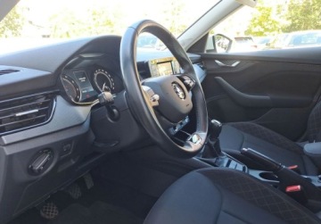 Skoda Kamiq Crossover 1.5 TSI 150KM 2021 Skoda Kamiq 1,5 TSI 150KM Kamera Salon PL ASO 1.5 Benzyna 150KM, zdjęcie 4