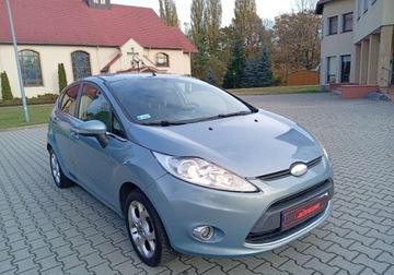 Ford Fiesta VII Van 1.6 Duratorq TDCi 90KM 2009 Ford Fiesta Zarejestrowany - ubezpieczony - 1,6 - 90 KM 1.6 Diesel 90KM
