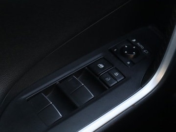 Toyota RAV4 IV MPV Facelifting 2.5 Hybrid 197KM 2018 Toyota RAV 4 2.5 Hybrid, Salon Polska, Serwis ASO, zdjęcie 17