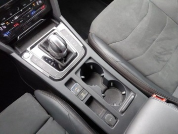 Volkswagen Arteon Fastback Facelifting 2.0 TSI 190KM 2022 Volkswagen Arteon Shooting Brake R-Line 2,0 TSI 190KM DSG Serwis ASO F, zdjęcie 29