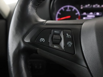 Opel Zafira C Tourer Facelifting 1.4 Turbo 140KM 2017 Opel Zafira klima auto grzane fotele i kierownica, zdjęcie 28