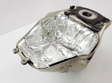 SUZUKI HAYABUSA GSX1300R ТОПЛИВНЫЙ БАК