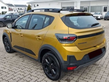 Dacia Sandero III Stepway 1.0 TCe 110KM 2025 Od ręki - Stepway Extreme 1.0 TCe 110KM / Pakiet Zimowy, Easy, zdjęcie 3