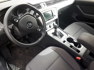 Volkswagen Passat B8 Variant 2.0 TDI BlueMotion SCR 150KM 2016 Volkswagen Passat 2.0 TDI 150KM BMT Comfortline 2016r, zdjęcie 11