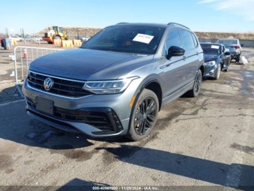 Volkswagen Tiguan II 2022 Volkswagen Tiguan SE R-Line Black 2022 2.0l 2.0 Benzyna 184KM, zdjęcie 1