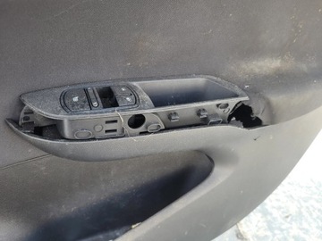 OPEL CORSA E 5D ДВЕРЬ ПРАВАЯ ПЕРЕДНЯЯ ПРАВАЯ