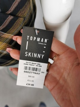 Nowa eleganckie spodnie firmy TopMan rozm XS