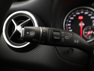 Mercedes Klasa A W176 Hatchback 5d Facelifting 180 d 109KM 2017 Mercedes A 180 półskóra kamera tempomat, zdjęcie 30
