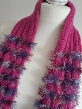 Шаль NEXT, шарф HAIRY BOA + перчатки GLITTER