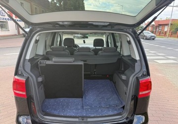 Volkswagen Touran II 2.0 TDI 140KM 2015 Volkswagen Touran 2.0Tdi DSG 7-mio osobowy MAX Opcja 2.0 Diesel 140KM, zdjęcie 19