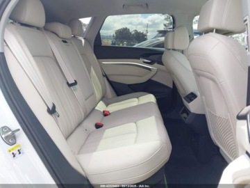 Audi Q8 2024 Audi Q8 E-TRON PREMIUM PLUS QUATTRO 2024, od ubezpieczalni Elektryczny, zdjęcie 7