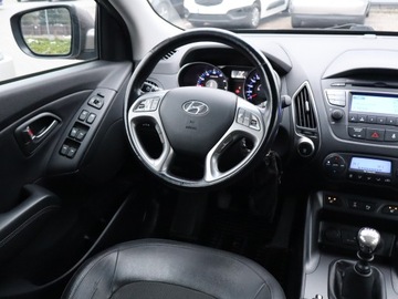 Hyundai ix35 SUV Facelifting 2.0 GDI 166KM 2015 Hyundai ix35 2.0 GDI, Salon Polska, 4X4, Skóra, zdjęcie 4