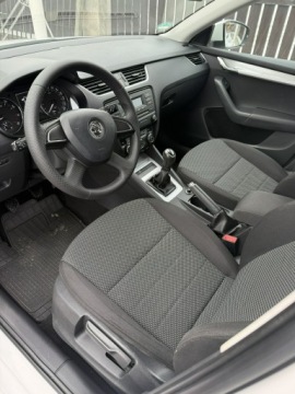 Skoda Octavia II Hatchback Facelifting 1.2 TSI 105KM 2013 Škoda Octavia Skoda Octavia 1,2 Tsi 105ps ładna, zdjęcie 7