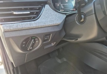 Skoda Kamiq Crossover Facelifting 1.0 TSI 115KM 2024 Skoda Kamiq 1.0 TSI 115 KM 7 DSG Selection Benzyna 115KM, zdjęcie 8
