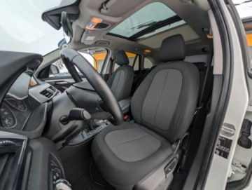 BMW X1 F48 Crossover sDrive18d 150KM 2016 BMW X1 Ledy Panorama Alu Klima Navi Tempomat Serwis Gwarancja 2.0 Diesel, zdjęcie 32