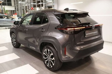 Toyota 2024 Toyota Yaris Cross Cross Hybrid 1.5 Style 1.5 Hybryda 92KM, zdjęcie 3
