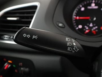 Audi Q3 I SUV Facelifting 2.0 TDI 150KM 2015 Audi Q3 4x4 xenon/LED klima auto czujniki, zdjęcie 30