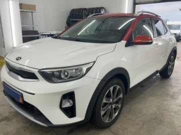 Kia Stonic I Crossover 1.4 DOHC 100KM 2018 Kia Stonic 1.4i Spirit Mega Opcja Bezwypadkowa 1.4 Benzyna 100KM