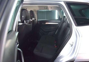 Skoda Karoq Crossover 1.5 TSI ACT 150KM 2021 Skoda Karoq 1.5 Benzyna 150 KM - Kamera LED Nawig 1.5 Benzyna 150KM, zdjęcie 6