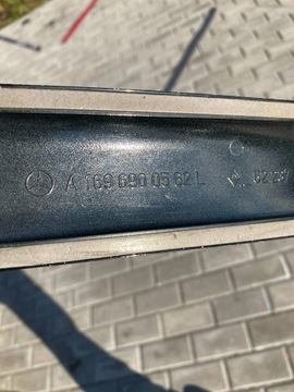 LIŠTA DVEŘE LEVÉ MERCEDES W169 1696900562