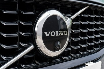 Volvo V60 II  Kombi Facelifting 2.0 B4 197KM 2023 Volvo V60 B4 D Plus Dark 197KM FV23%, zdjęcie 20