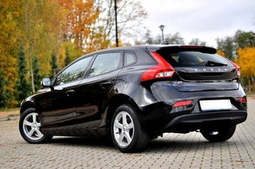 Volvo V40 II Hatchback Facelifting 2.0 D2 120KM 2017 Volvo V40 2,0 D2 2017 Rok Lift Full Led, zdjęcie 32