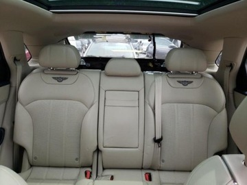 Bentley Bentayga 6.0 TSI W12 608KM 2018 Bentley Bentayga 2018, 6.0L, 4x4, porysowany lakier, zdjęcie 8