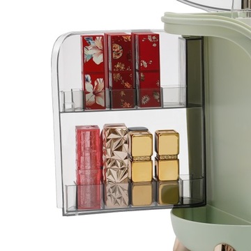 Коробочка для хранения косметики светло-зеленого цвета.