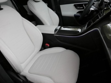 Mercedes GLC C254/X254 2026 MERCEDES-BENZ GLC 300 e 4-Matic AMG Line 2.0 (360KM) 2026, zdjęcie 4