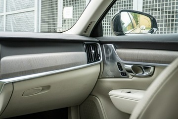 Volvo V90 II Plug-In Facelifting 2.0 T8 Plug-In Hybrid 455KM 2025 Volvo V90 Ultra Dark T8 AWD Plug-in hybrid (310 +, zdjęcie 27