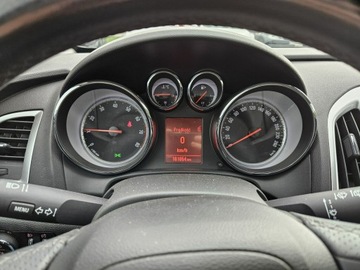 Opel Astra J Sports Tourer 1.4 Turbo ECOTEC 140KM 2012 Opel Astra 1,4 benzyna 140KM zarejestrowany, zdjęcie 12