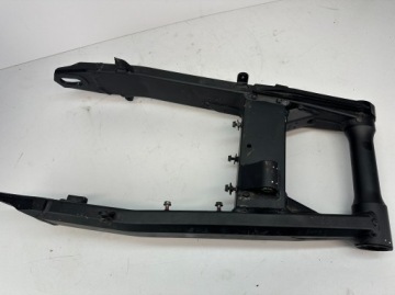Wahacz Tylny Kawasaki Z900 33001070318R