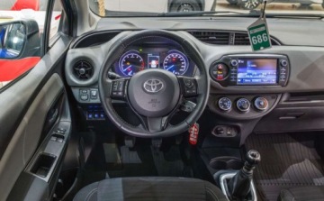 Toyota Yaris III Hatchback 5d Facelifting 2017 1.5 Dual VVT-iE 111KM 2017 Toyota Yaris 1.5 Premium 1.5 Benzyna 111KM, zdjęcie 20