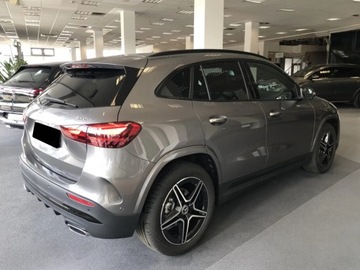 Mercedes GLA II Off-roader Facelifting 2.0 220 190KM 2025 MERCEDES-BENZ GLA 220 4-Matic AMG Line 2.0 (190KM) 2025, zdjęcie 3