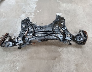 NÁPRAVNICE TRAVERS NOSNÍK TĚHLICE POLOOSA TOYOTA PRIUS III