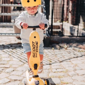 КОМПЛЕКТ СКУТЕРА Scoot And Ride Lemon 2 в 1 + ШЛЕМ со светодиодами от S до M 2-5L