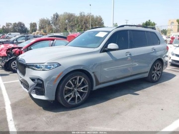 BMW X7 2022 BMW X7 M50I 2022 4.4l 4.4 Benzyna 523KM, zdjęcie 1