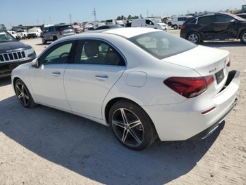 Mercedes Klasa A W177/V177 2022 Mercedes-Benz Klasa A 2022r., 2.0L 2.0 Benzyna 188KM, zdjęcie 1