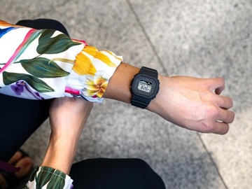 ЧАСЫ ЖЕНСКИЕ CASIO GLX-S5600-1ER G-SHOCK G-LIDE СЕРЫЕ SEA TIDES