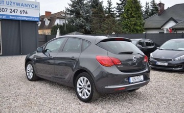 Opel Astra J Hatchback 5d 1.4 Turbo ECOTEC 120KM 2012 Opel Astra LIFT 1.4 Turbo Benzyna Tempomat Cz. parkowania 1.4 Benzyna 120KM, zdjęcie 8