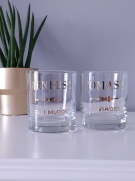 2 бокала для виски с надписью MIRROR Wedding.