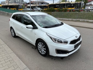 Kia Ceed II Kombi Facelifting 1.6 GDI 135KM 2017 KIA CEED 1.6 BENZYNA ALU ANDROID NAVI GRZANE FOTELE PARKTRONIC Z NIEMIEC, zdjęcie 2