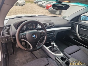 BMW Seria 1 E81/E87 Hatchback 5d E87 1.6 116i 122KM 2008 BMW Seria 1 Radio CdAux Wielofunkcyjna kierownica 1.6 Benzyna 122KM, zdjęcie 4