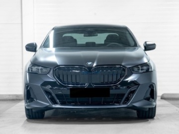 BMW Seria 5 G90-91 2026 BMW Seria 5 540d xDrive Sport Sedan 3.0 (303 KM) 2026, zdjęcie 5