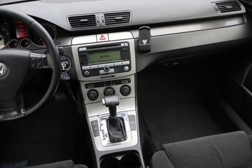 Volkswagen Passat B6 Variant 2.0 i 16V FSI 150KM 2007 VW Passat 2.0 FSI, Salon Polska, DSG, Klima, zdjęcie 7