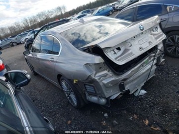 BMW Seria 7 G11-G12 2021 BMW Seria 7 2021 BMW 740I 3.0 Benzyna 335KM, zdjęcie 5