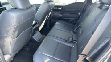 Toyota Land Cruiser VII Terenowy 5d 2.8 D-4D 204KM 2024 Toyota Land Cruiser LC 2.8 D-4D Invincible VII (20, zdjęcie 11