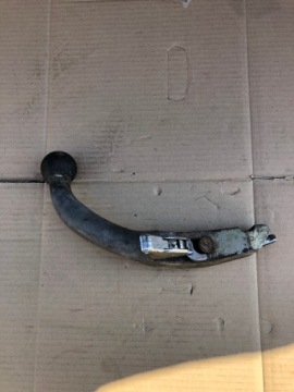 ВСТАВЛЕННЫЙ БУКСИРОВОЧНЫЙ КРЮК