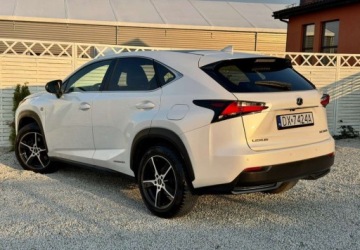 Lexus NX I SUV 300h 197KM 2016 Lexus NX Lexus NX 300h F Sport AWD 2.5 Hybryda 197KM, zdjęcie 1